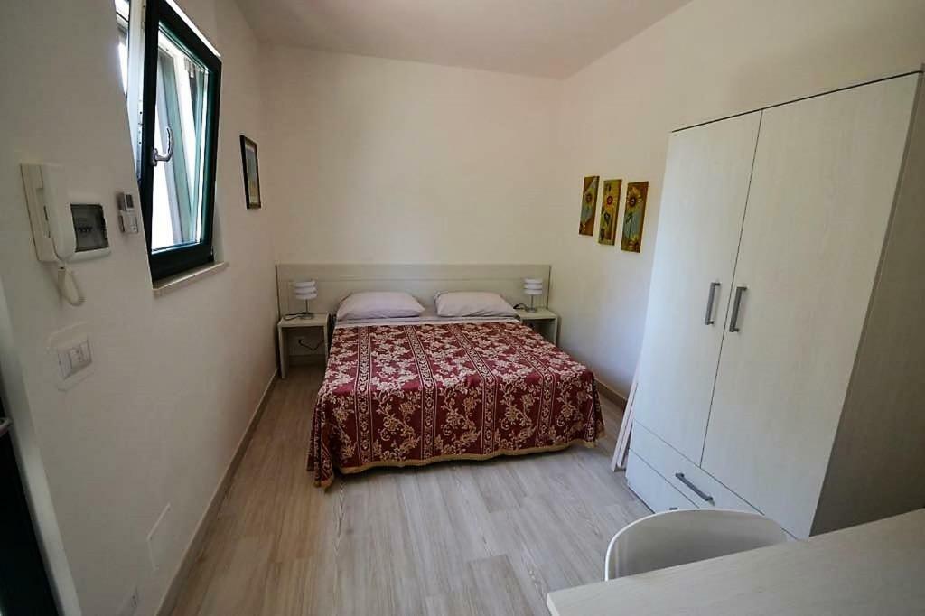 卡洛维诺 Le Stanze Di Casa Polinisso旅馆 外观 照片